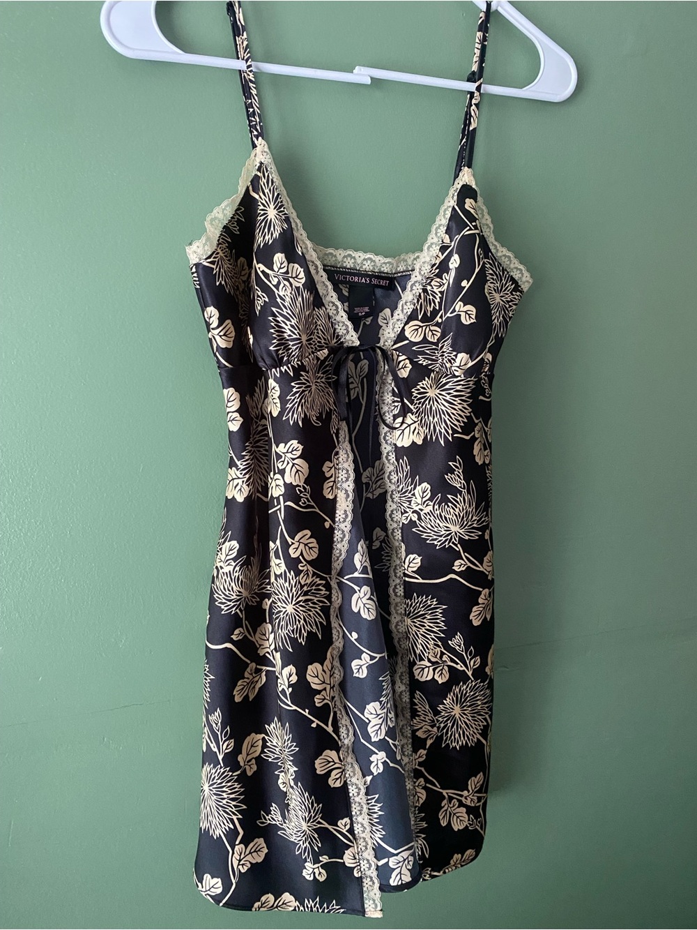 Victoria's Secret Black & gold Floral Satin Chemise